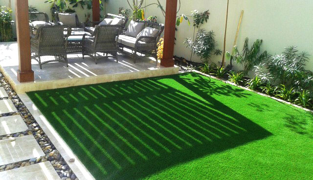 How to Install Artificial Grass In Your Yard in Dubai