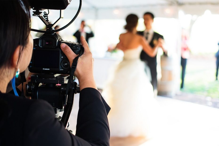 Choosing the Right Photographer and Videographer