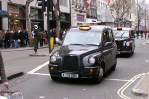 taxi from oxford to London