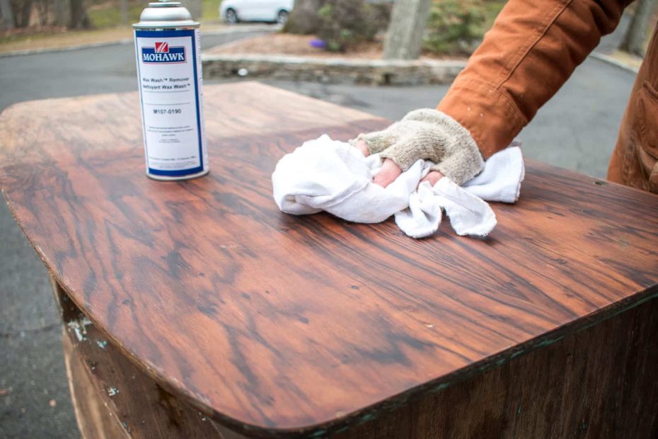 How to Remove Paint From Wood Furniture
