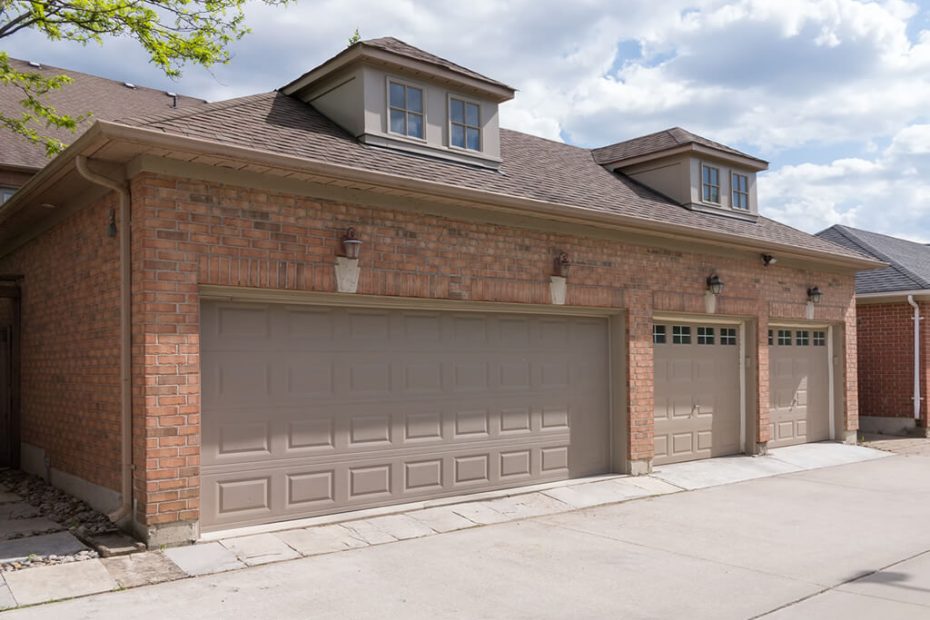 Garage door repair in Jacksonville