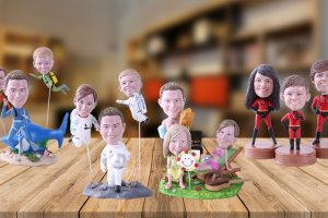 Customizable Couple Bobbleheads