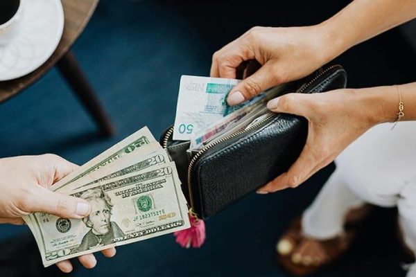How to Save Big on USD-CAD Conversions in Toronto