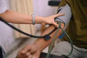 Ways to Manage High Blood Pressure Without Medication