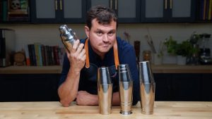 What Bartenders Prioritize When Choosing an Insulated Cocktail Shaker for Service