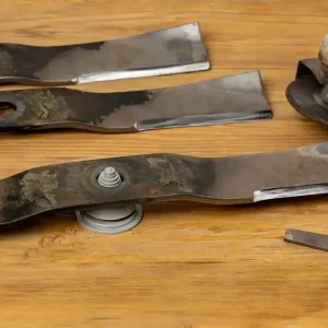 What a Mower Blade Reveals About Cut Quality
